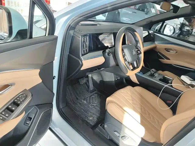 BYD Song L DM-i — Фото автомобиля 15
