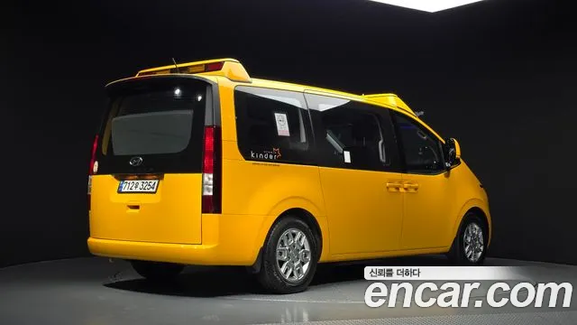Hyundai Staria Staria L3.5 Школьный автобус — Фото автомобиля 2