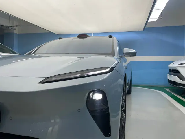 Nio ET5 Touring — Фото автомобиля 4