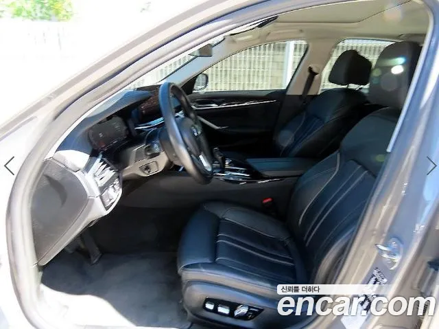 BMW 5 Series G30 — Фото автомобиля 5