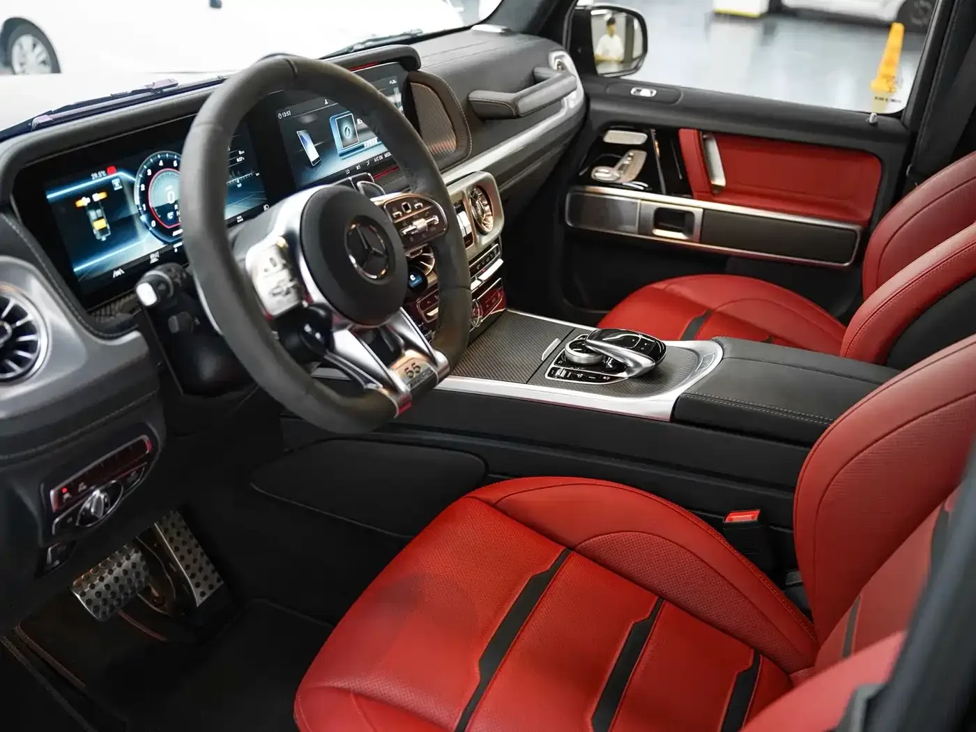 Mercedes-Benz Mercedes-Benz G-Class AMG 2022 AMG G 63 55th Anniversary Edition — Фото автомобиля 4