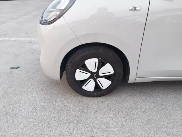 Wuling Hongguang Mini EV — Фото автомобиля 22