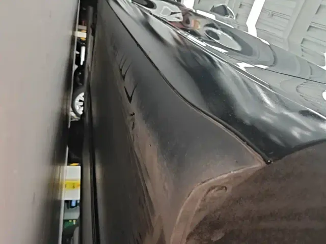 Tesla Model 3 — Фото автомобиля 21