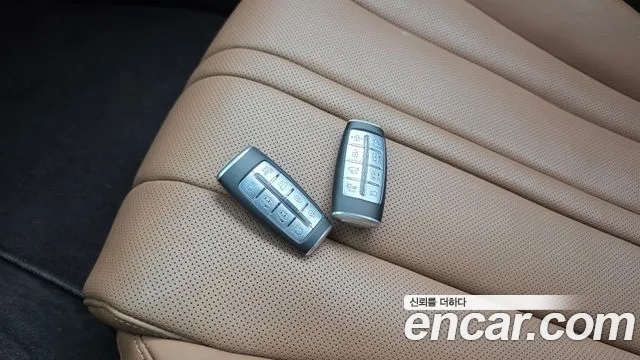 Genesis G80 Бензин 2.5 турбо AWD — Фото автомобиля 18