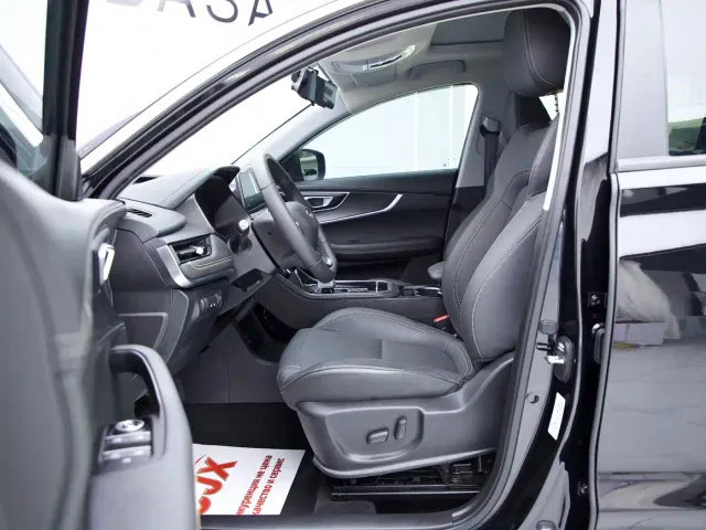 Chery Tiggo 8 — Фото автомобиля 7