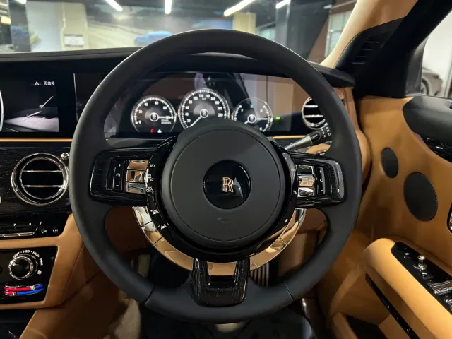 Rolls-Royce Ghost — Фото автомобиля 20