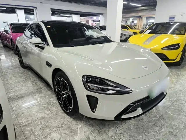 Xiaomi SU7 — Фото автомобиля 3