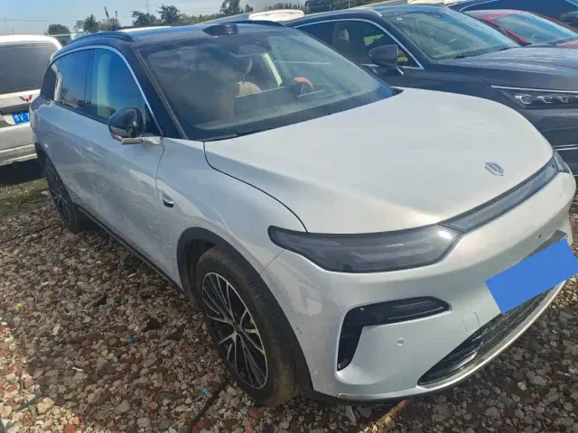 Leapmotor C11 — Фото автомобиля 3