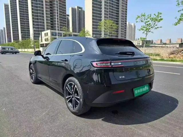 Aito M5 — Фото автомобиля 7