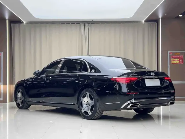 Mercedes-Benz Maybach S-Class — Фото автомобиля 12