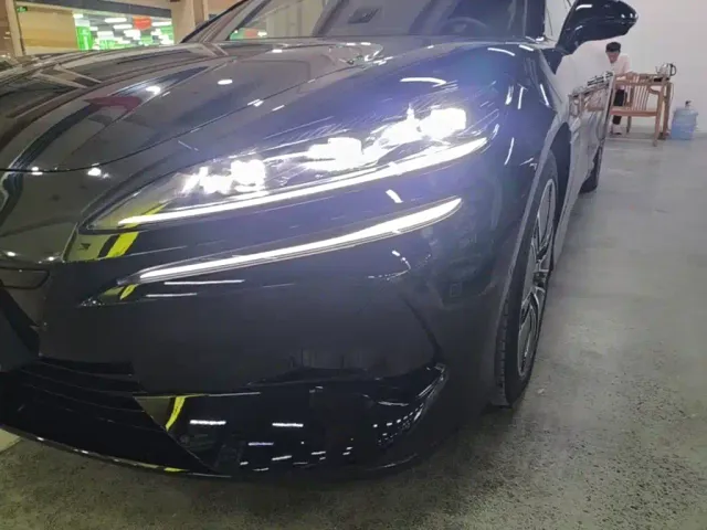 Denza Denza Z9GT 2024 Model 1100 AWD Max Edition — Фото автомобиля 23