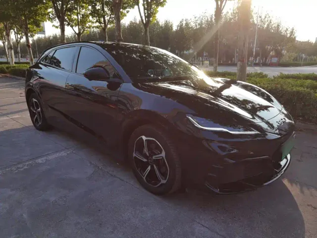 BYD Seal 06 GT — Фото автомобиля 9