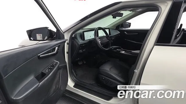 Kia EV6 — Фото автомобиля 15