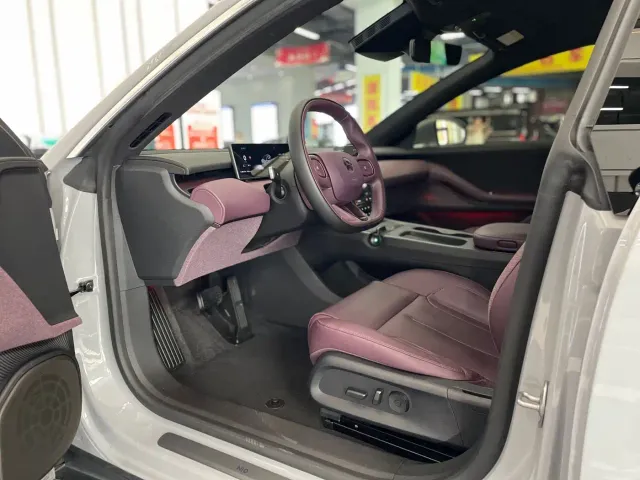 Nio ET5 Touring — Фото автомобиля 9