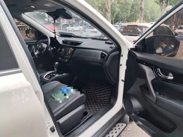 Nissan X-Trail — Фото автомобиля 17