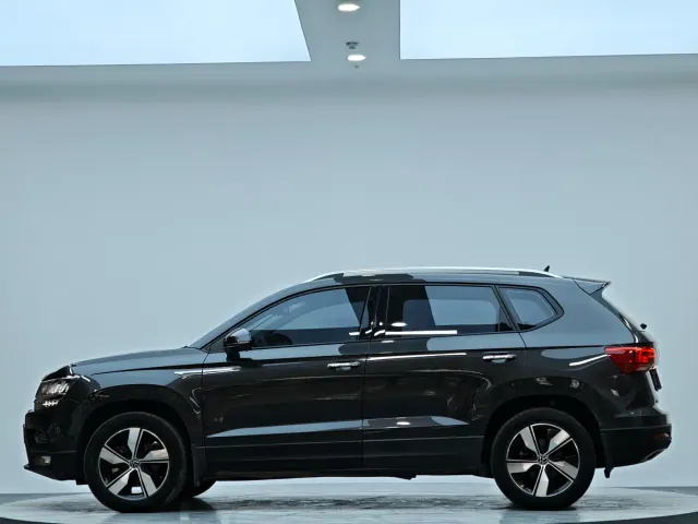 Volkswagen Tharu — Фото автомобиля 8