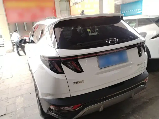 Hyundai Tucson — Фото автомобиля 4