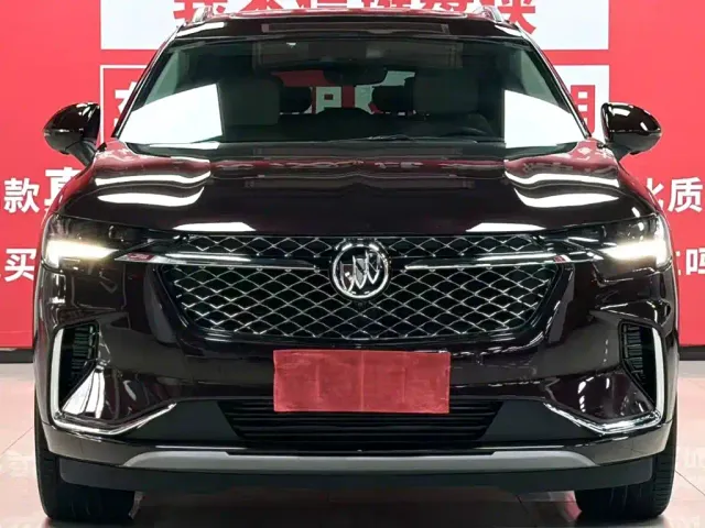 Buick Envision Plus — Фото автомобиля 3