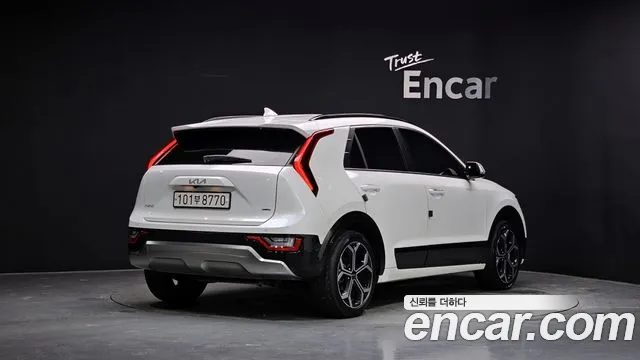 Kia Niro The All New Niro Signature — Фото автомобиля 2