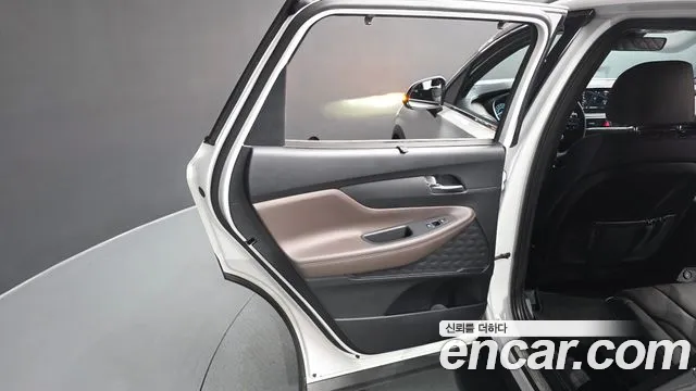 Hyundai Santafe — Фото автомобиля 19
