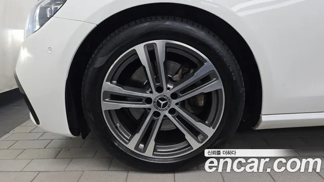 Mercedes-Benz E-Class W213 — Фото автомобиля 4