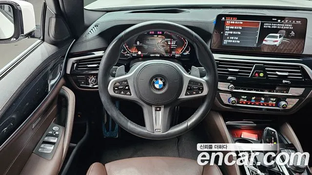 BMW 5-Series — Фото автомобиля 13
