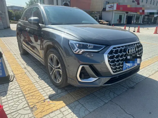 Audi Q3 — Фото автомобиля 3