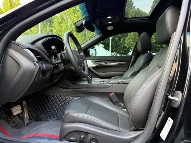 Cadillac CT5 — Фото автомобиля 5