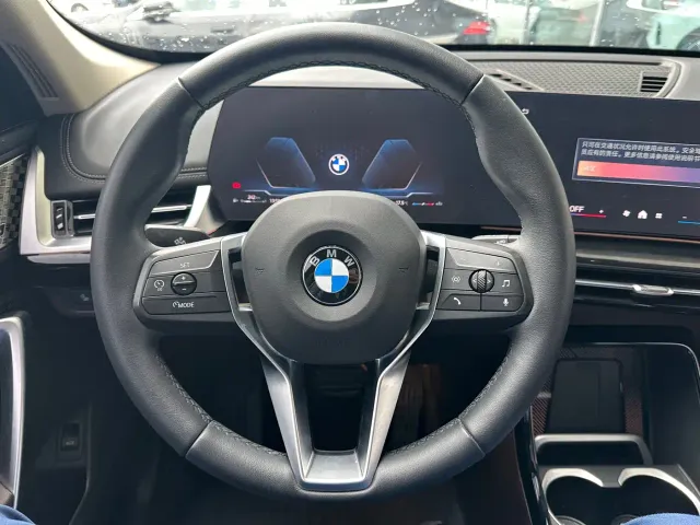 BMW X1 — Фото автомобиля 11