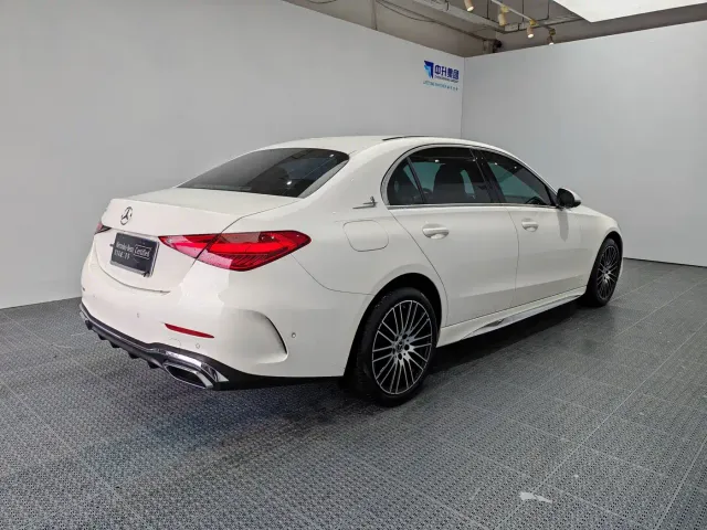 Mercedes-Benz C-Class — Фото автомобиля 6