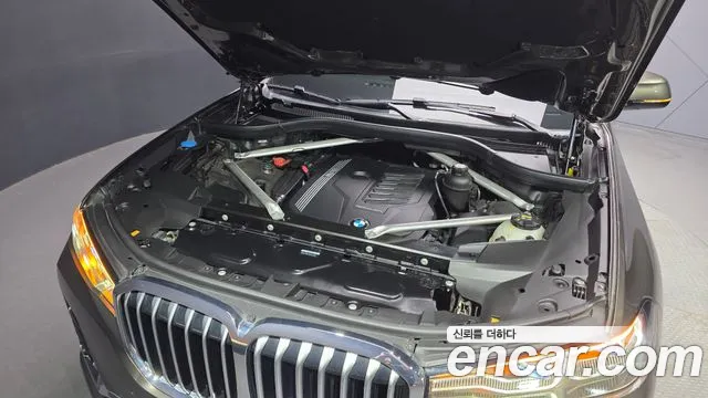 BMW X7 — Фото автомобиля 6