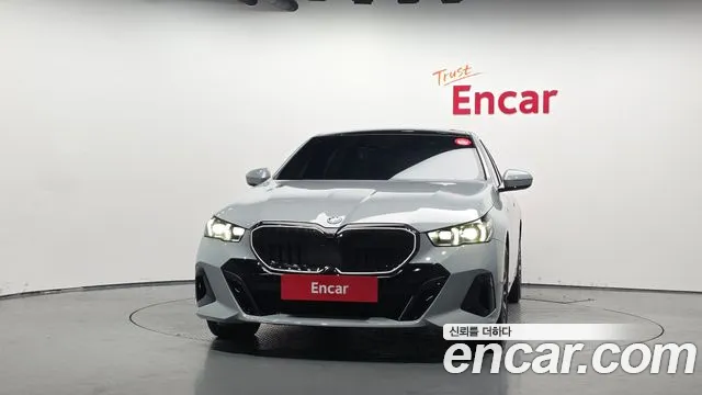 BMW 5-Series 5 серия (G60) — Фото автомобиля 3