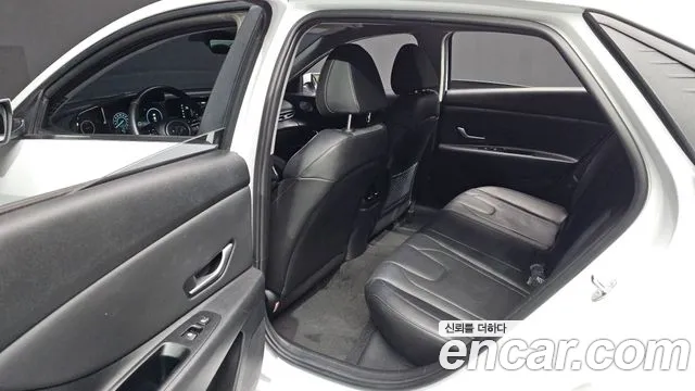 Hyundai Avante CN7 — Фото автомобиля 17