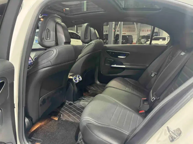 Mercedes-Benz C-Class — Фото автомобиля 6