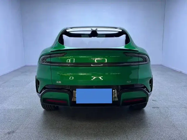 Xiaomi YU7 — Фото автомобиля 16