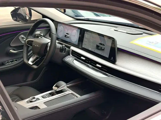 Chery Arrizo 8 — Фото автомобиля 8