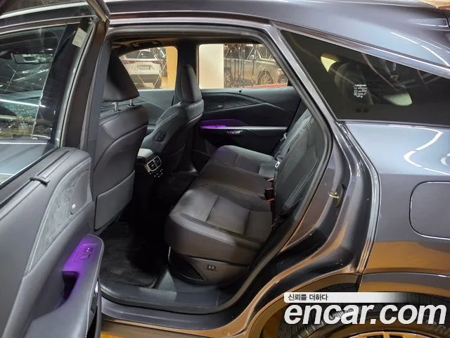 Lexus RX — Фото автомобиля 12
