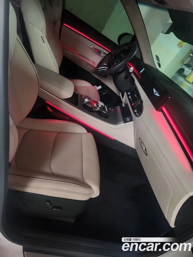 Genesis GV70 2.5T Бензин AWD — Фото автомобиля 17