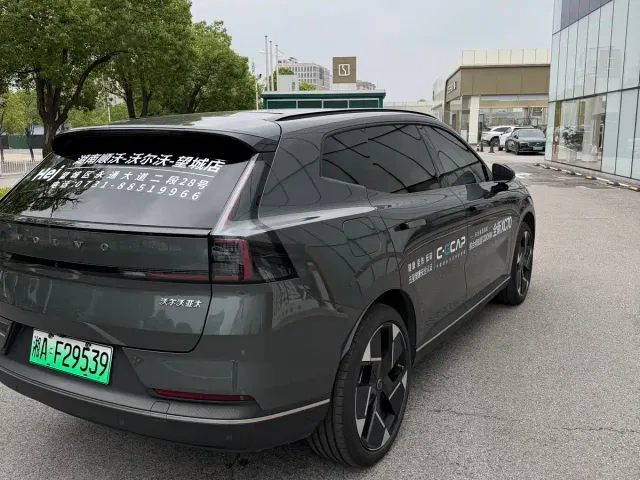 Volvo XC70 Plug-in Hybrid — Фото автомобиля 7