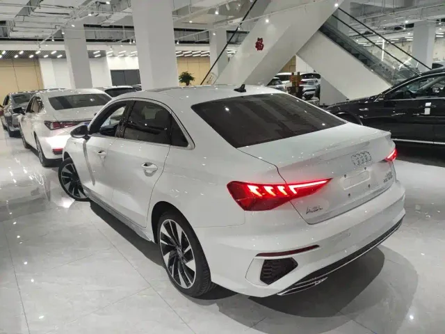Audi A3 — Фото автомобиля 4