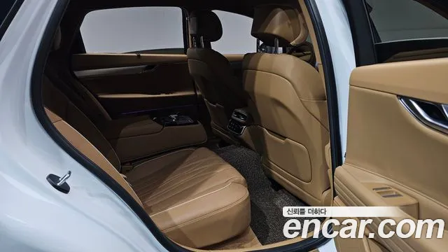 Genesis G80 Бензин 2.5 турбо AWD — Фото автомобиля 9