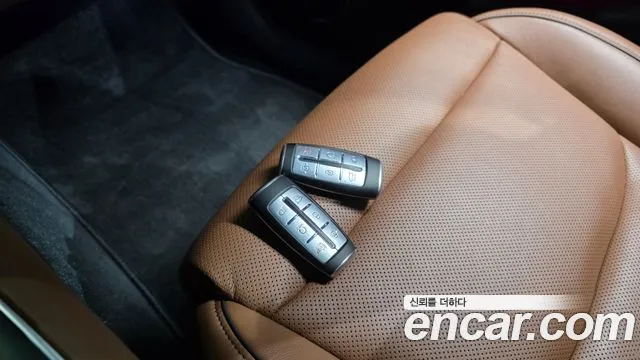 Genesis GV70 — Фото автомобиля 28