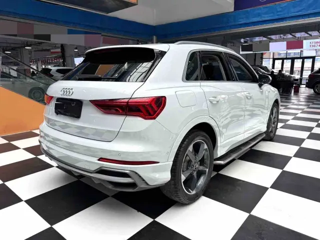 Audi Q3 — Фото автомобиля 14