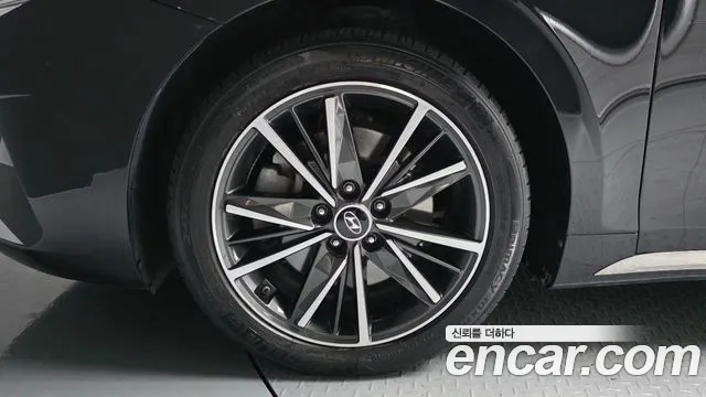 Hyundai Grandeur Grandeur (New) — Фото автомобиля 5