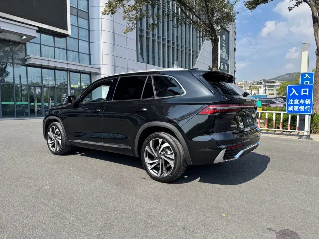 Geely Xingyue L — Фото автомобиля 8