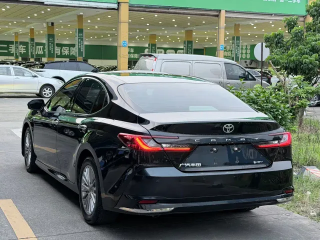 Toyota Camry — Фото автомобиля 13