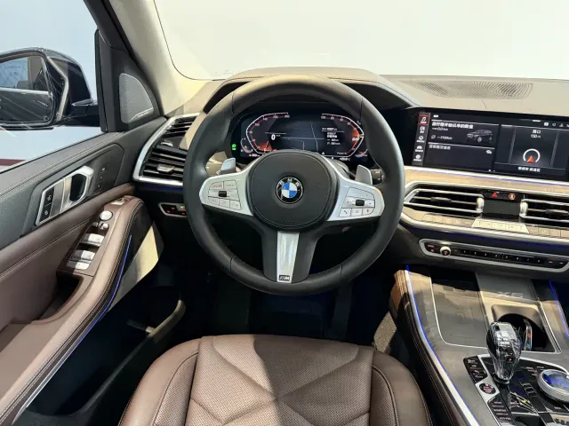 BMW X5 — Фото автомобиля 11