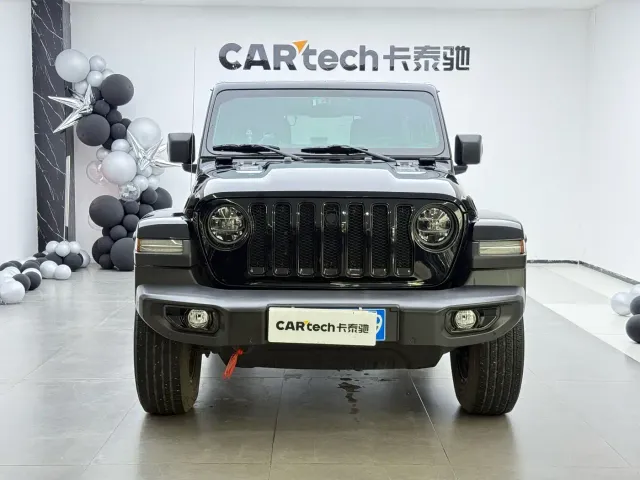 Jeep Wrangler — Фото автомобиля 2