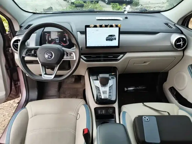 BYD Yuan Pro — Фото автомобиля 9