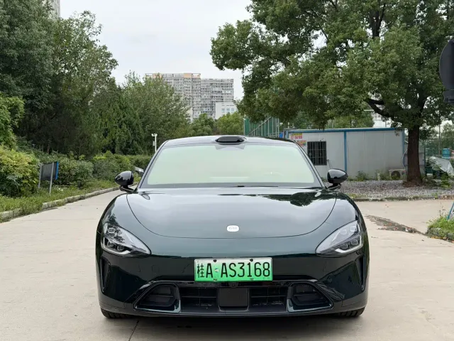 Xiaomi SU7 — Фото автомобиля 2
